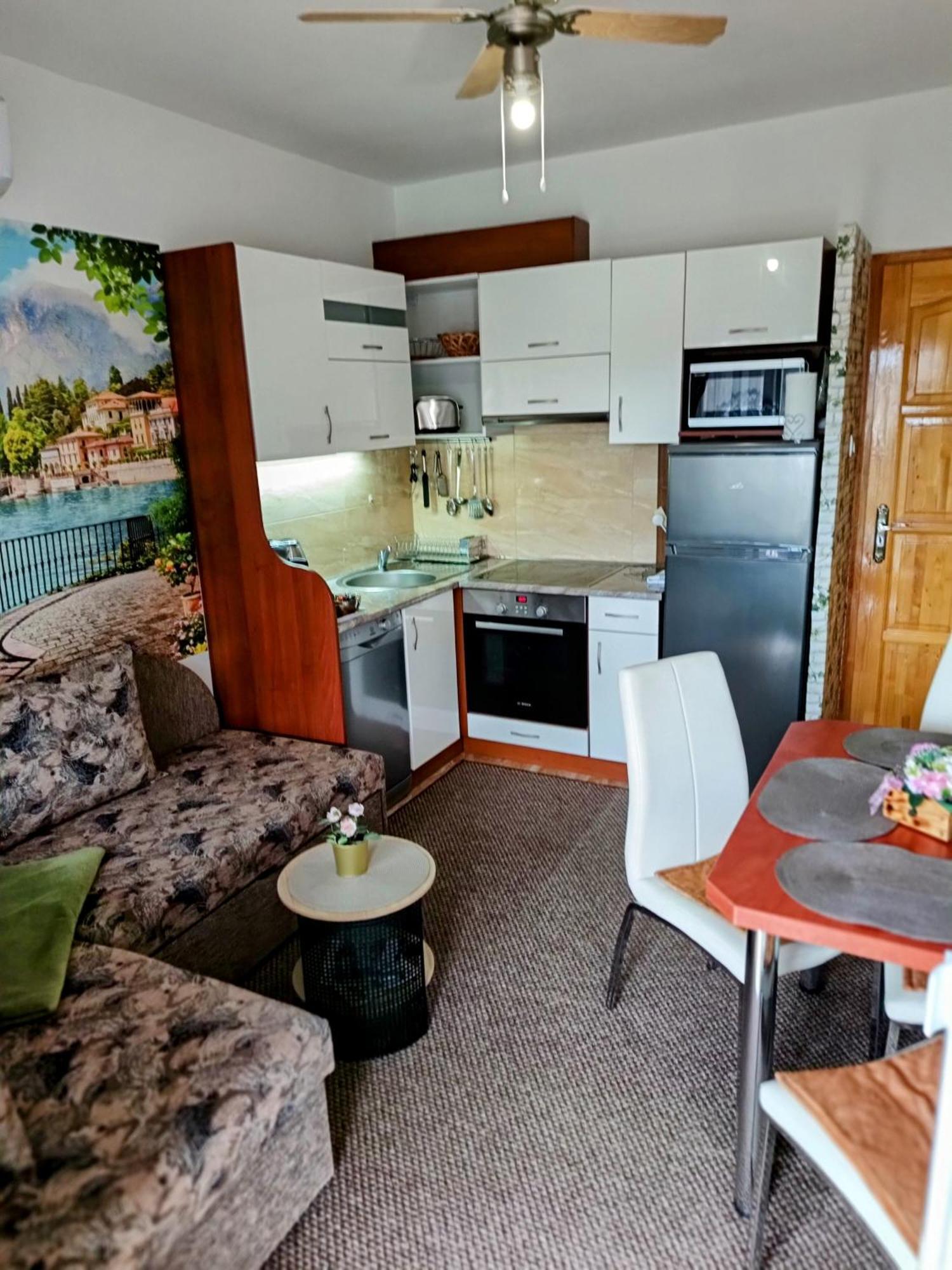 Riviera Apartman Hajdúszoboszló Екстериор снимка